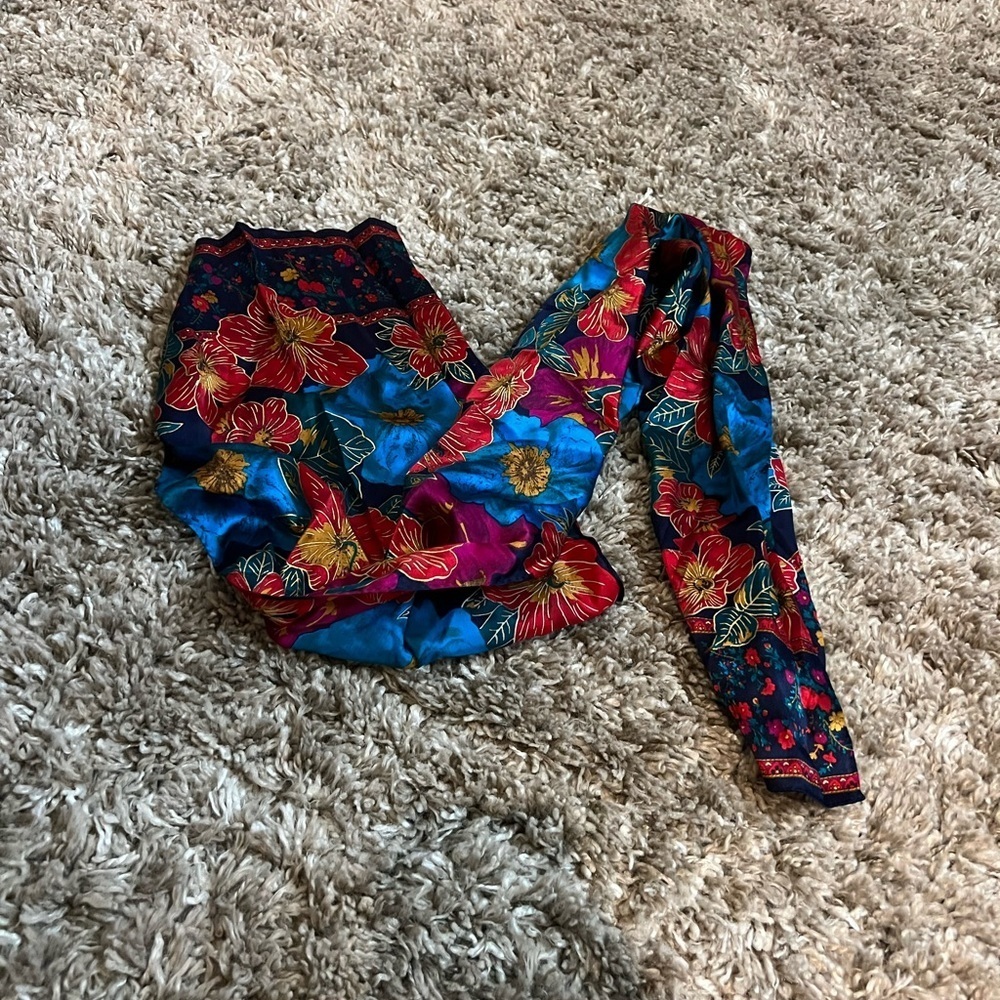 Like new floral scarf